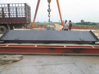 ����P���T